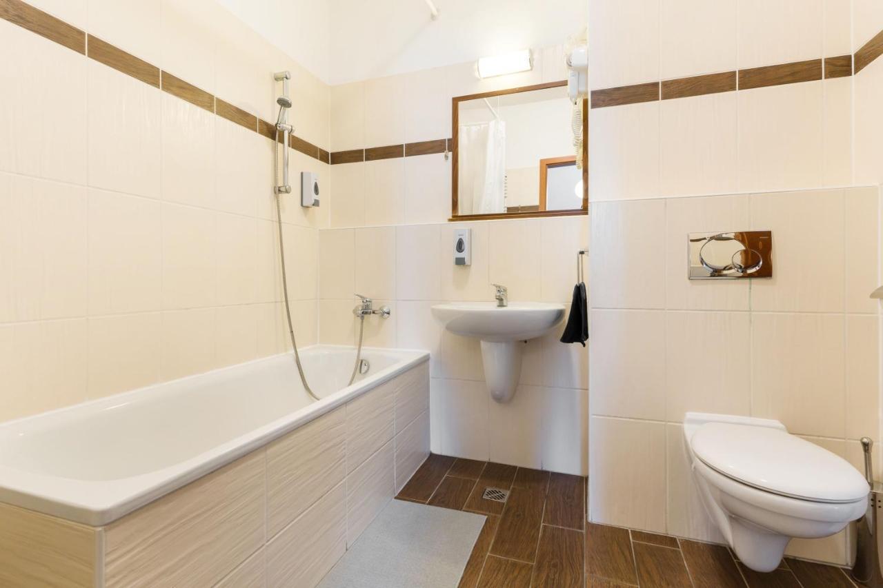 Lovag Charming Apartment In The Center-Ac Budapeszt Zewnętrze zdjęcie